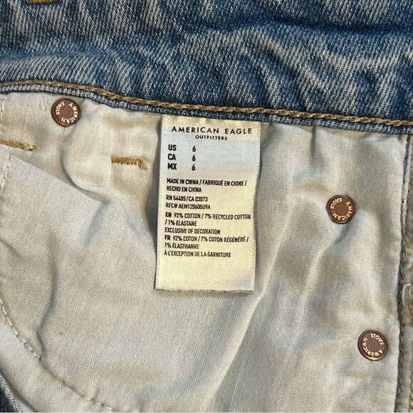 American Eagle Stretch 90s High-Rise Mini Skirt Light Wash Denim Skirt Size 6 - Picture 9 of 11